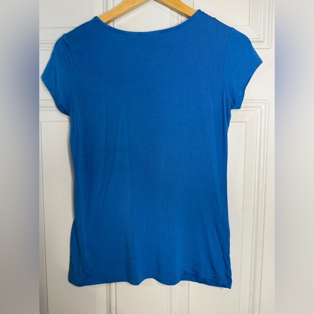 Tahari Blue Fitted Short Sleeve T-Shirt - Picture 3 of 3